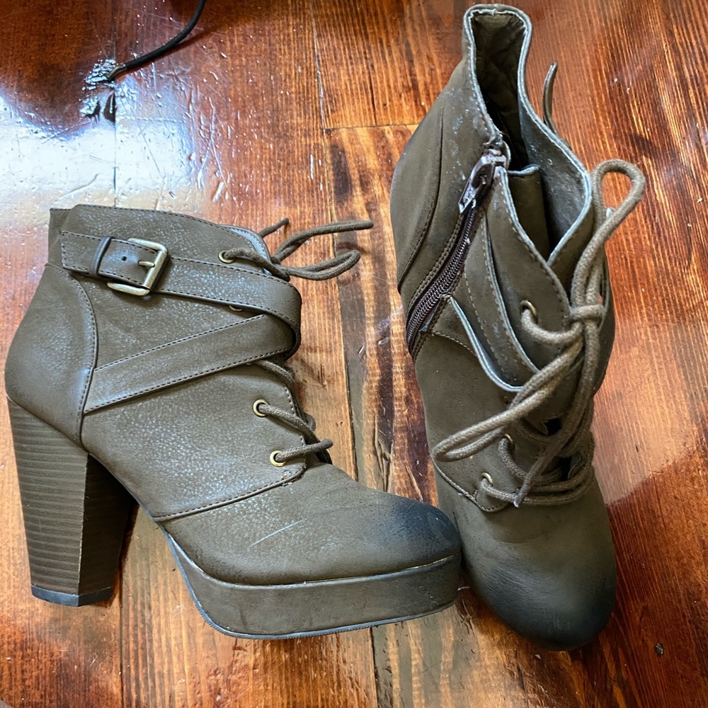 ombré chunky boots